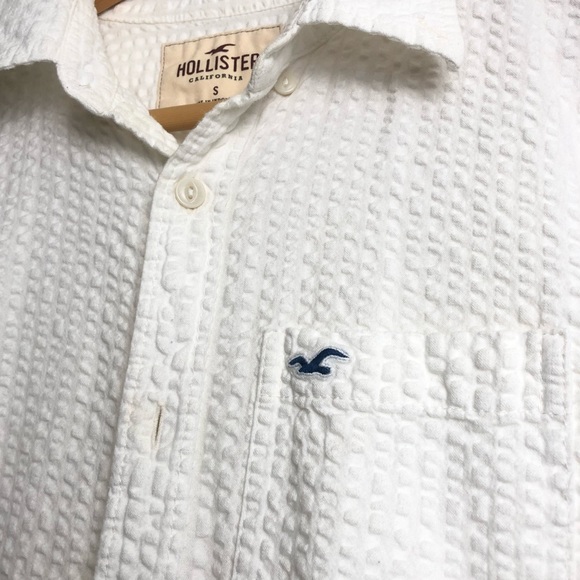 White Casual Short-Sleeve Hollister Button Up - Picture 2 of 3